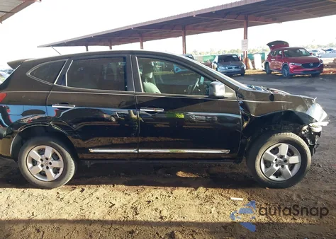 2013 Nissan Rogue S z USA, uszkodzony, nr VIN JN8AS5MV1DW648374